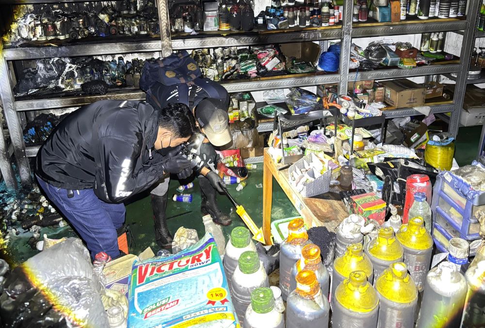 Korsleting Diduga Picu Kebakaran Toko Pertanian di Ambal, Kerugian Capai Ratusan Juta