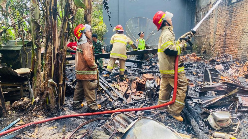 Rumah Kosong di Prembun Terbakar, Dugaan Awal Akibat Korsleting Listrik