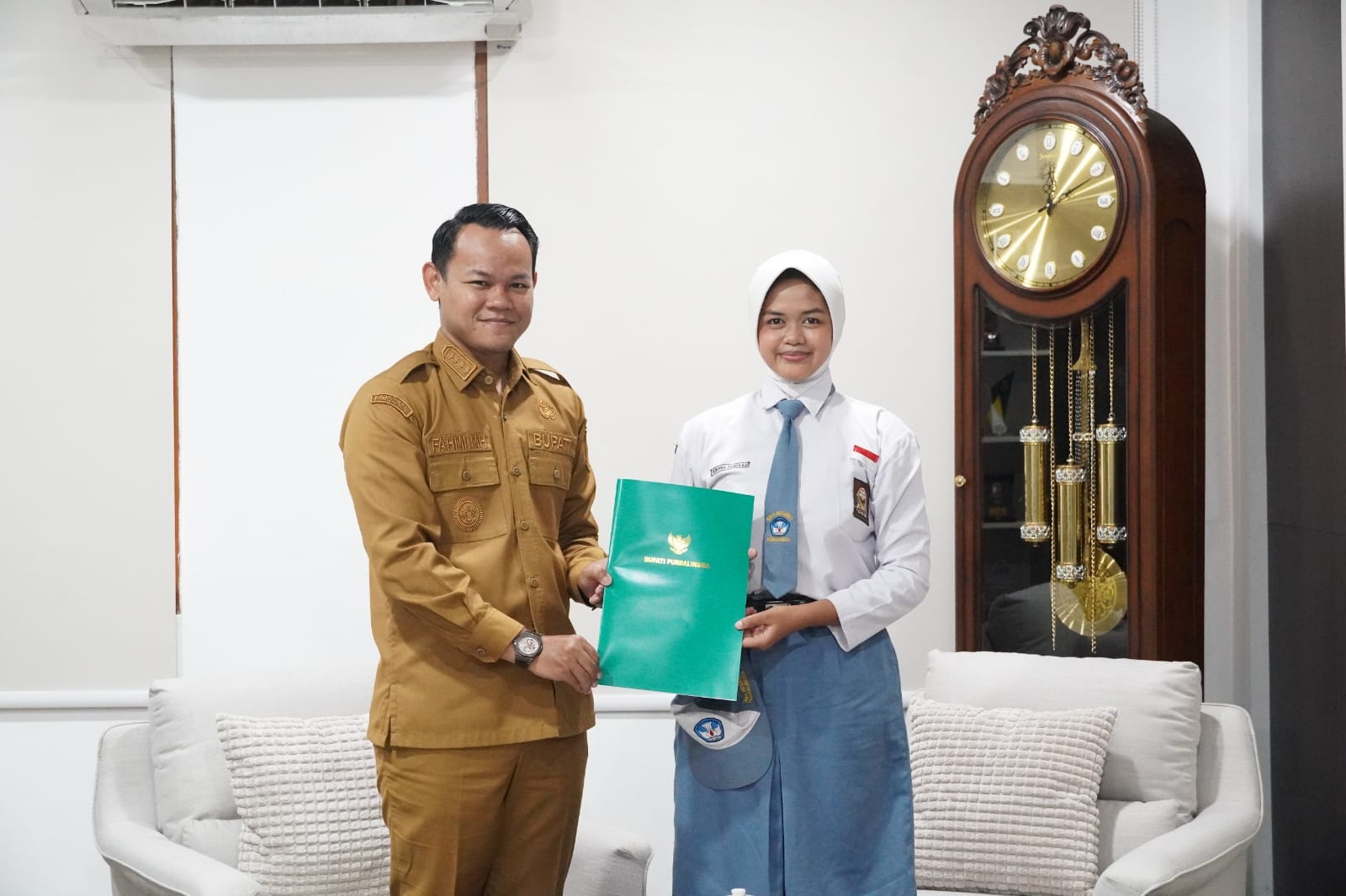 Siswi SMAN 1 Purbalingga Lolos Paskibraka Jateng, Bupati Fahmi Berikan Apresiasi