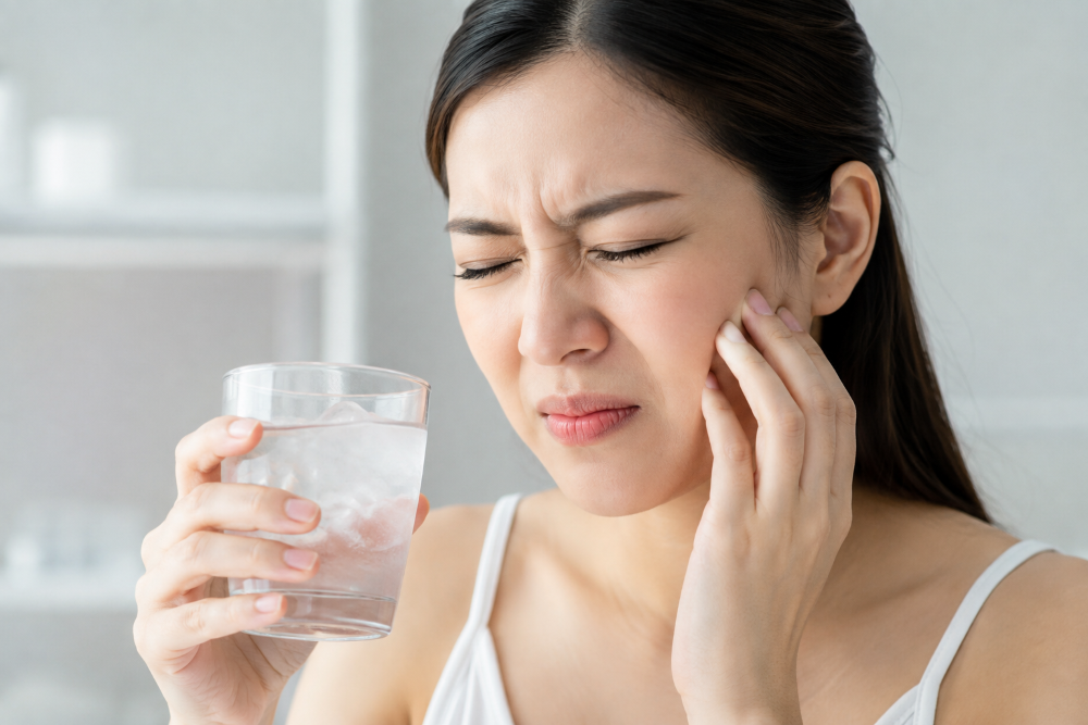 Gigi Ngilu Bikin Tak Nyaman? Ini Cara Cepat Meredakan Gigi Sensitif di Rumah