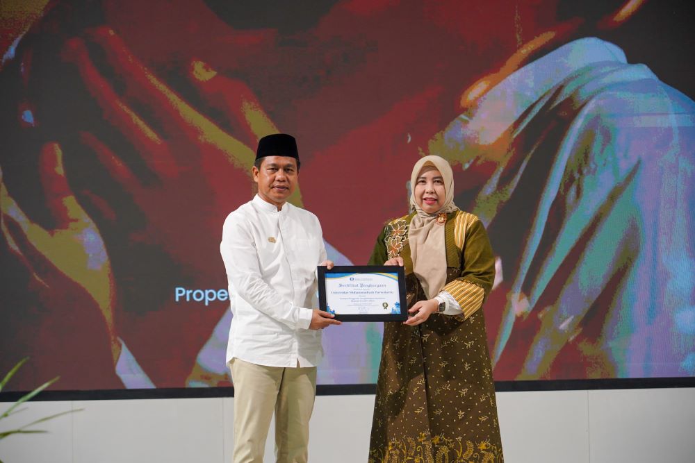 Kolaborasi Sukses dengan Bank Indonesia Purwokerto, UMP Raih Penghargaan Penggerak Ekonomi Kreatif