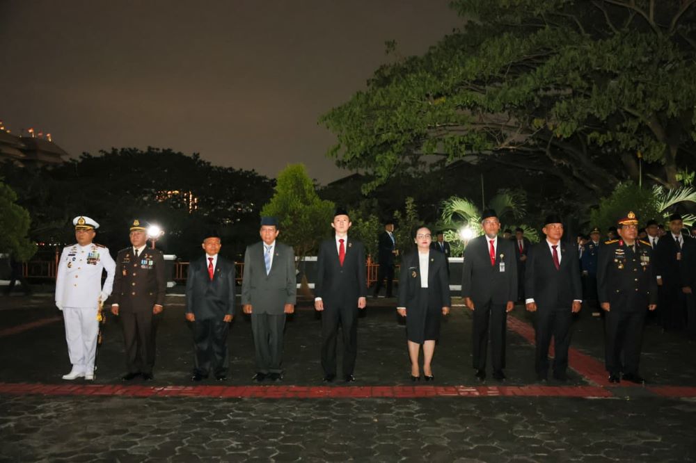 Hening di Tengah Malam, Semarang Kenang Jasa 2.120 Pahlawan