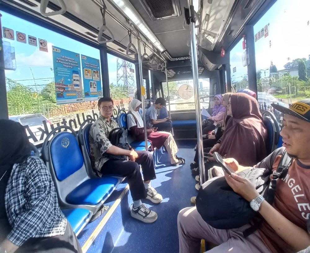 Hari Pertama Beroperasi, Penumpang Trans Banyumas Langsung Ramai