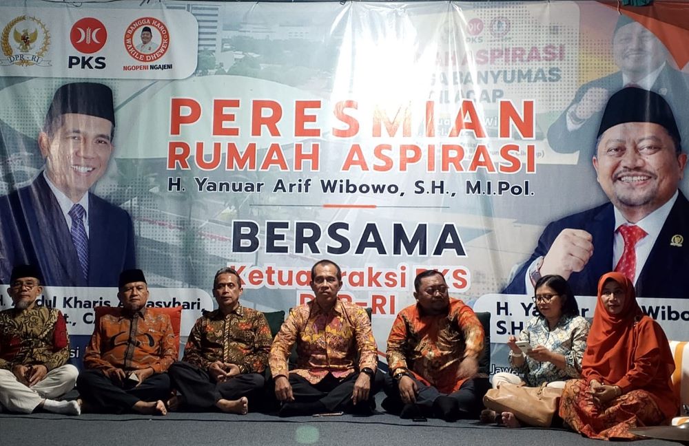 Yanuar Arif Wibowo Resmikan Rumah Aspirasi di Banyumas