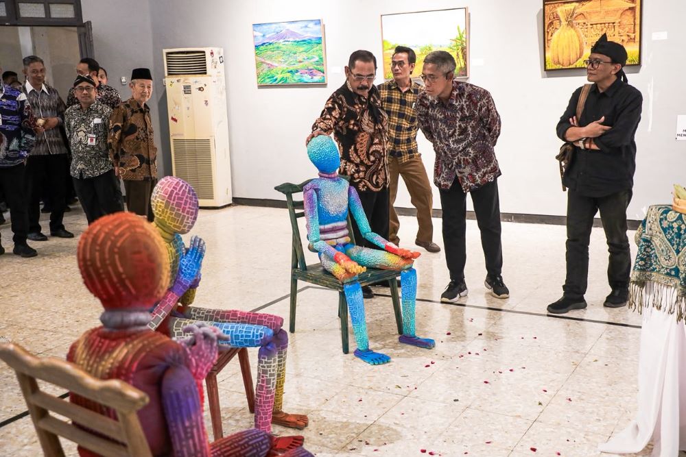 Pasar Raya Jawa Tengah 2026 Resmi Dibuka di Solo, Hadirkan Ratusan Karya Seni, UMKM hingga Permainan Rakyat