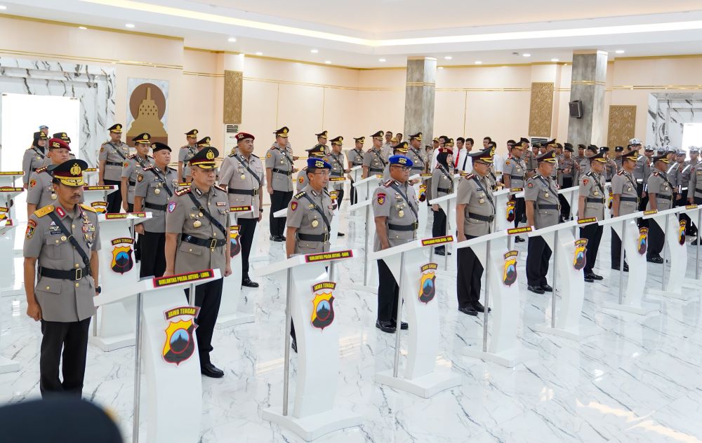 Mutasi Besar Polda Jateng, 22 Pejabat Berganti Termasuk Kabidhumas dan 16 Kapolres