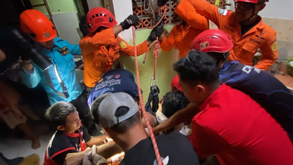 Tragis! Warga Patikraja Banyumas Tewas Saat Kuras Sumur Sedalam 13 Meter