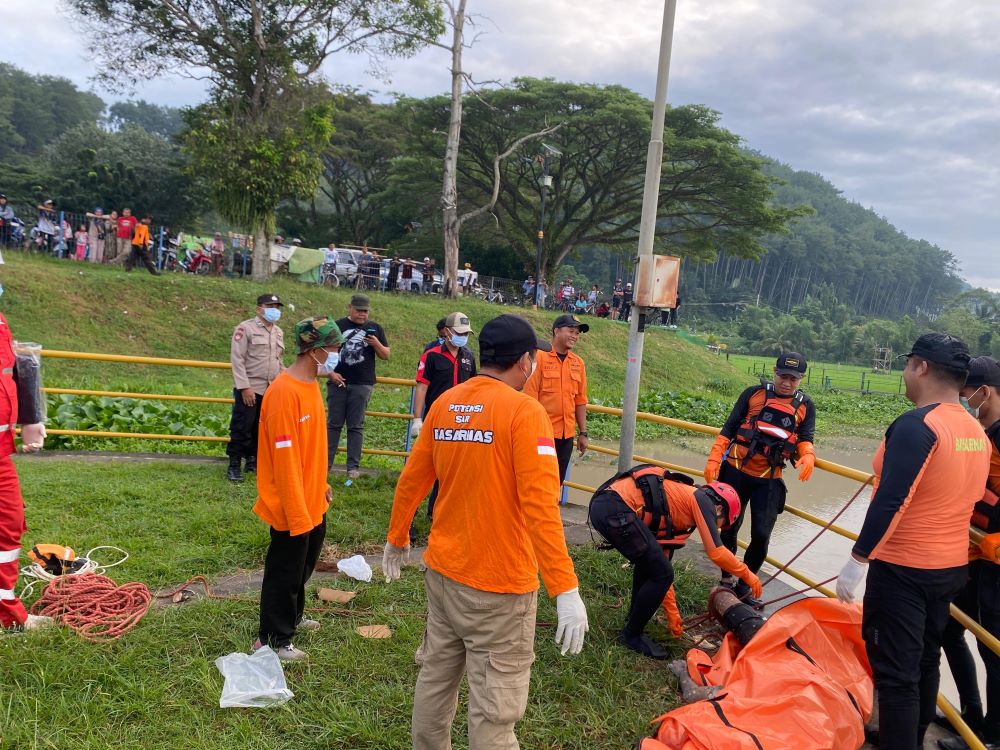 Lansia Hilang di Banyumas Ditemukan Meninggal di Sungai Serayu, Tim SAR Evakuasi Korban Sejauh 19 Kilometer