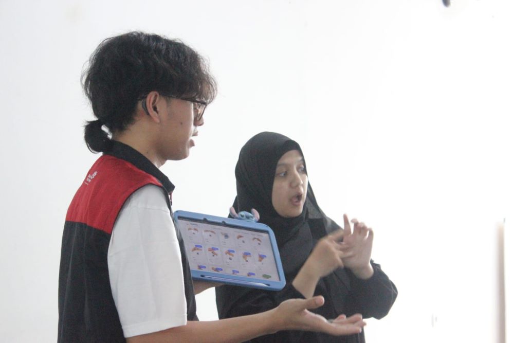 Teknologi Jadi Jembatan Komunikasi, Telkom University Purwokerto Kembangkan Solusi bagi Penyandang Tunarungu