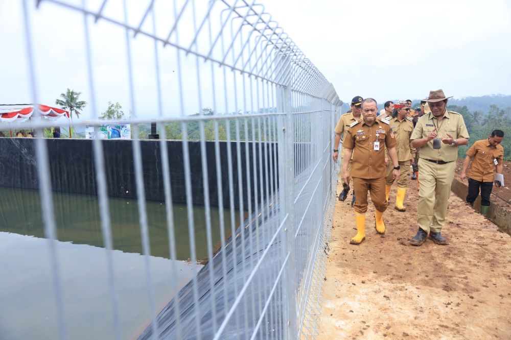 HUT Jateng ke-81: Ahmad Luthfi Genjot Infrastruktur, Jalan hingga Embung Jadi Penggerak Ekonomi