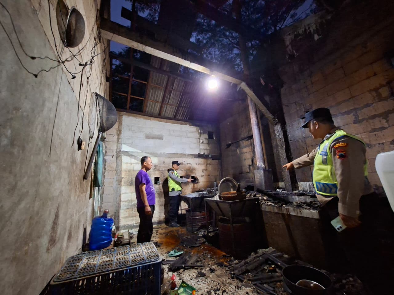 Dapur Produksi Keripik Singkong di Buayan Ludes Terbakar, Kerugian Ditaksir Rp. 10 Juta