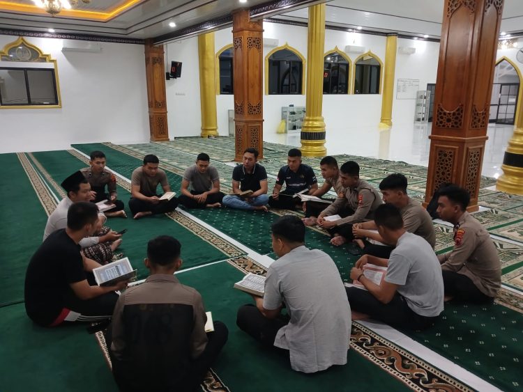 Polresta Surakarta Hidupkan Ramadan dengan Tadarus Rutin