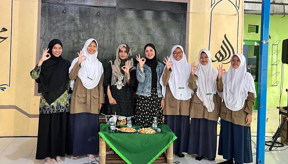 MoU Pendidikan Berdampak, FAI UMP Gandeng Pesantren Ahmad Dahlan Tegal Hadirkan Mahasiswa Gaza