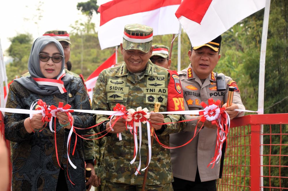 Jembatan Garuda Darmakradenan Diresmikan, Buka Akses Pendidikan dan Ekonomi Warga Banyumas