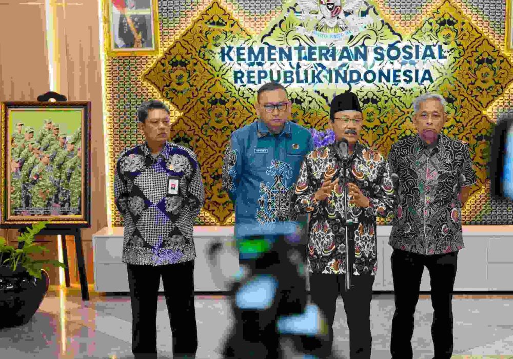 Kemensos Bentuk Tim Khusus Usut Polemik Pengadaan Sepatu Sekolah Rakyat, Hasil Investigasi Diumumkan Pekan Depan