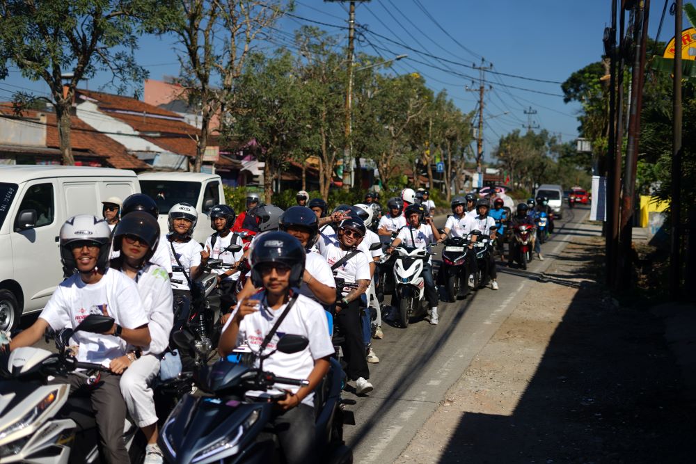 Touring Baturraden Jadi Ajang Edukasi, Federal Oil Ajak Komunitas Matic Banyumas Cegah Mesin Overheat