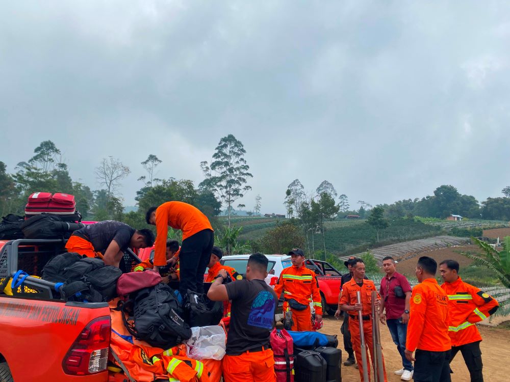 Pendaki 16 Tahun Terjatuh ke Kawah Gunung Slamet