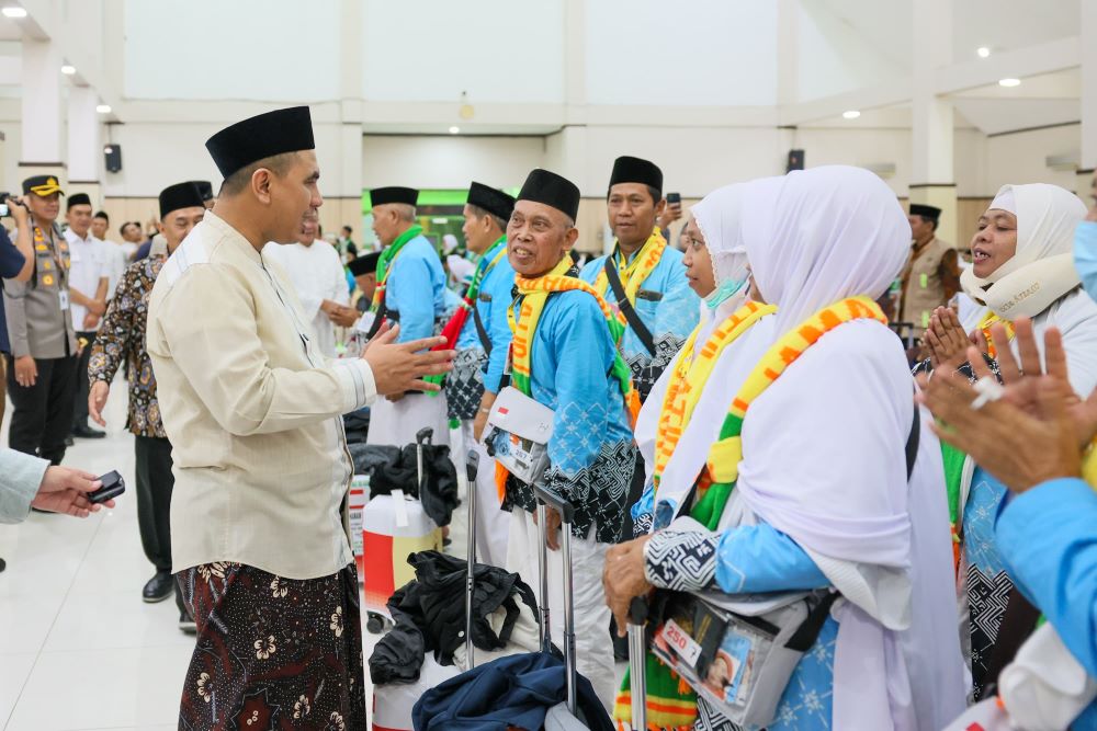 Kloter Perdana Haji 2026 Jateng Resmi Diberangkatkan dari Solo, 34 Ribu Lebih Jemaah Siap ke Tanah Suci