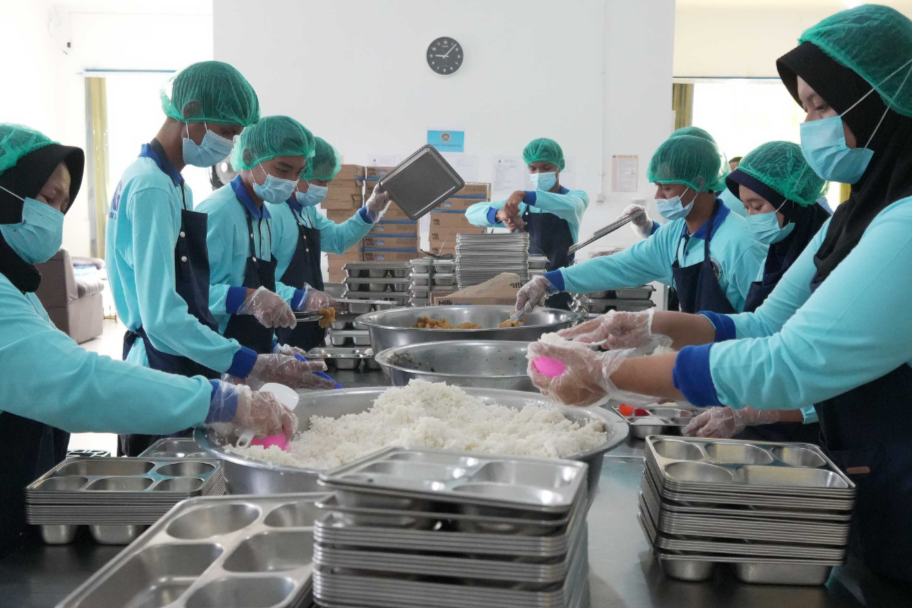 Kasus Keracunan MBG di SMA N 1 Sampang Disorot, Makanan Diduga Dikonsumsi Lewat Batas Waktu