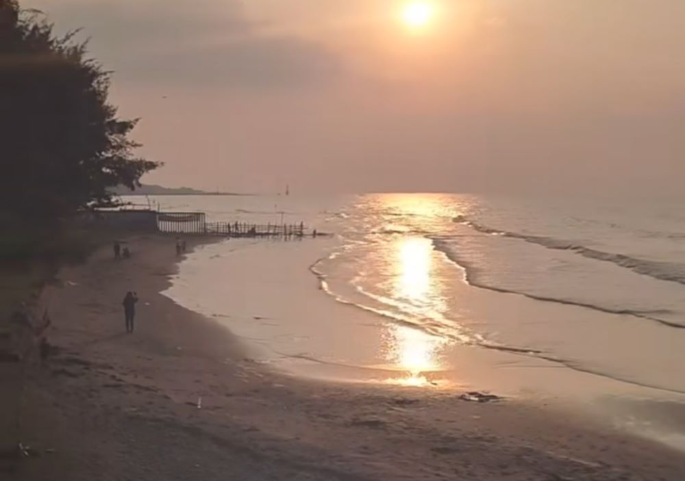 Wisata Pantai Widuri Pemalang, Surga Tepi Laut dengan Sunset Memukau dan Aktivitas Seru untuk Keluarga
