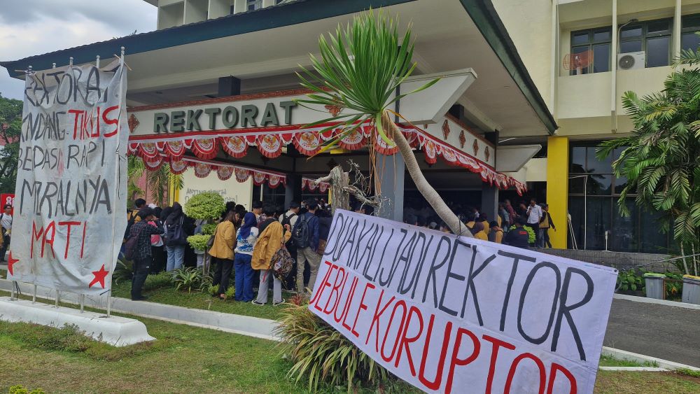 Tak Cuma Ratusan Juta, Pengepul Calon Mahasiswa Unsoed juga Sikat Rp10 Juta dari Orang Tua