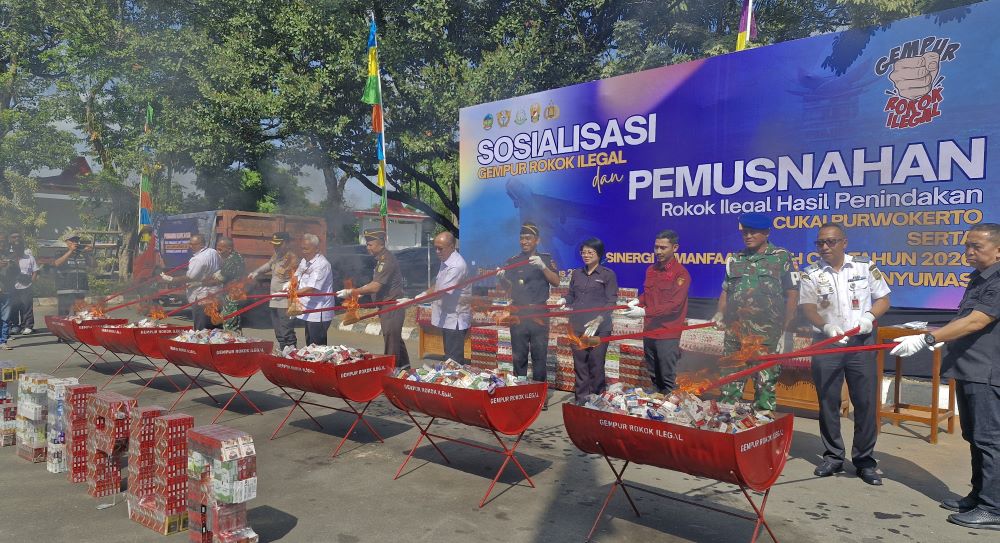 3 Juta Rokok Ilegal Senilai Rp4,37 Miliar Dimusnahkan di Banyumas
