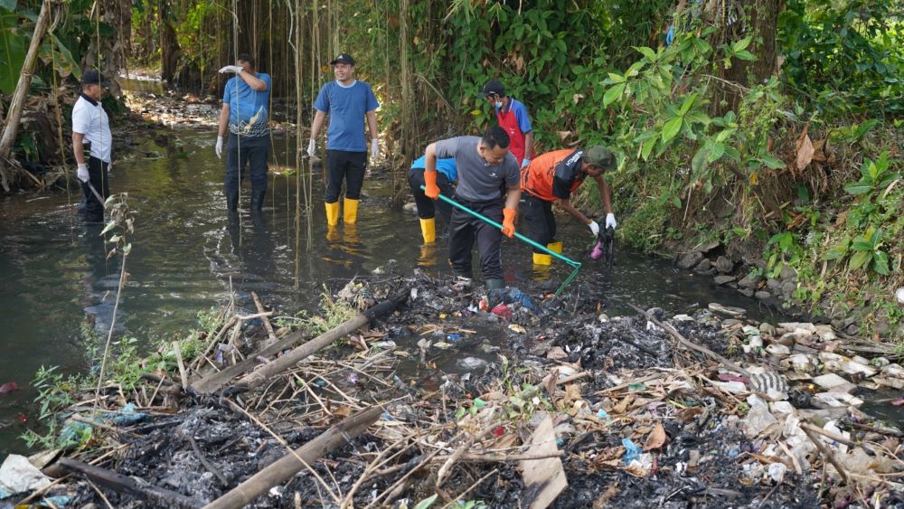 1,5 Ton Sampah Diangkut dari Sungai Kramean Purbalingga