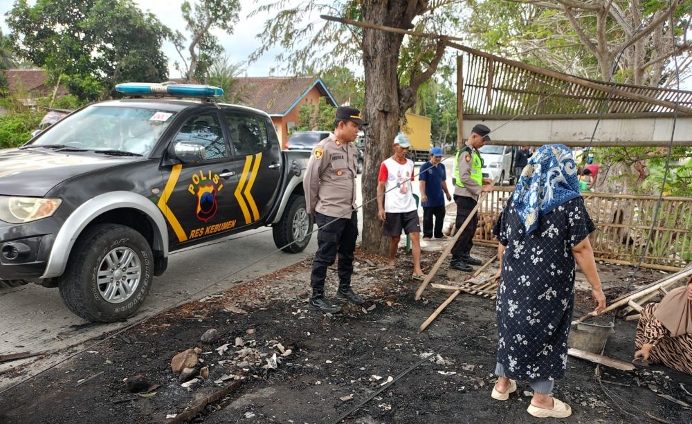 Warung Kopi di Kebumen Ludes Terbakar, Diduga Dipicu Korsleting Listrik dari Sambungan Arus