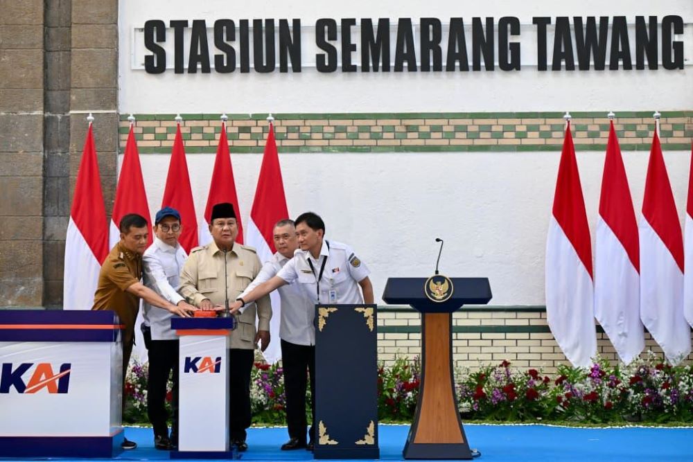 Presiden Prabowo Resmikan Revitalisasi Stasiun Semarang Tawang
