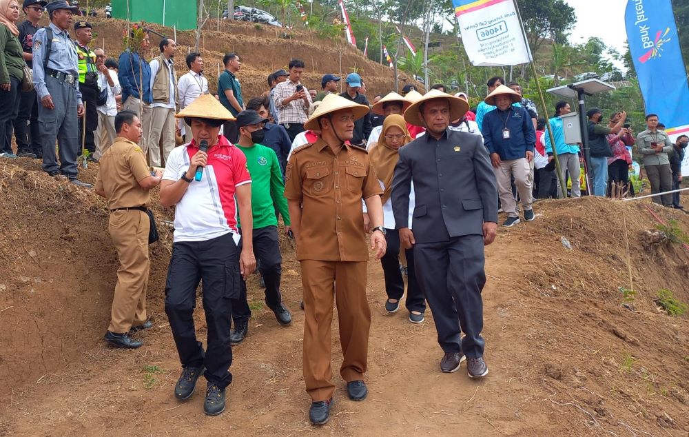 Setya Arinugroho Dorong Revola Jateng, Lahan Kritis Disulap Jadi Sumber Pangan dan Ekonomi Warga