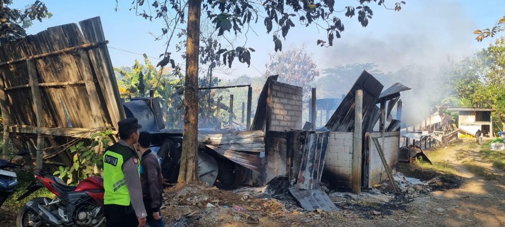 Kandang Ayam di Padureso Kebumen Ludes Terbakar