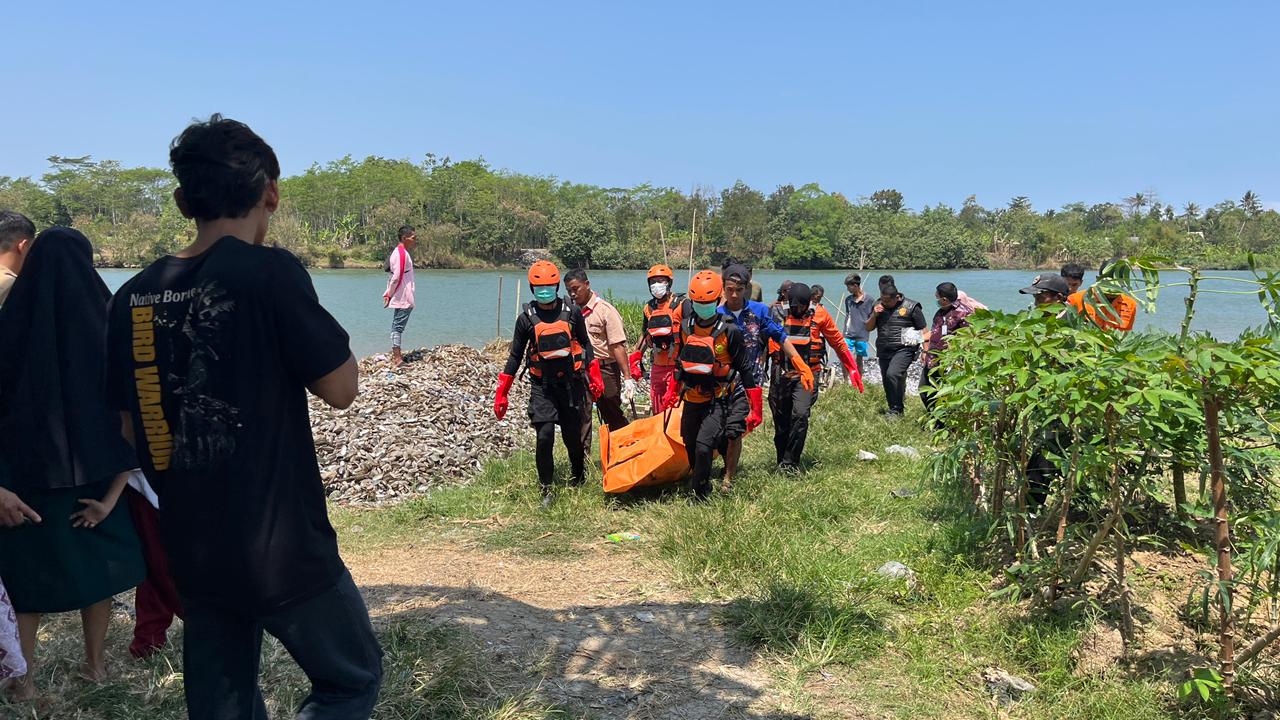 Jenazah Mengambang di Sungai Serayu, Tim SAR Gabungan Berhasil Evakuasi Korban