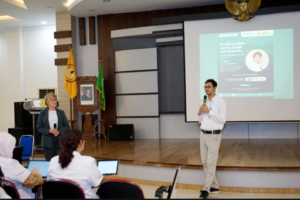 FK Unsoed Gaungkan Perawatan Holistik Demensia, Pakar Belanda Soroti Peran Kesehatan Sosial